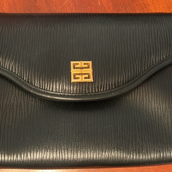 Vintage Givenchy 4G Logo Clasp - Picture 1 of 4